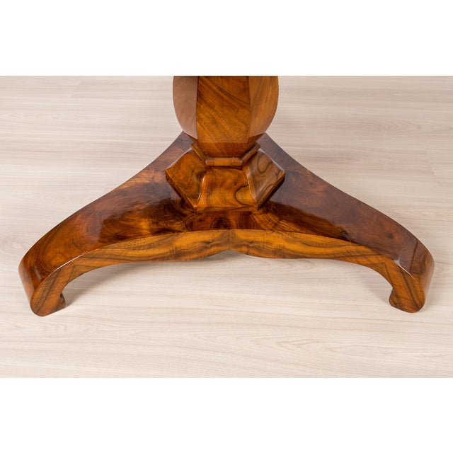 Biedermeier Round Walnut Table, Germany, 1840 For Sale - Image 9 of 12