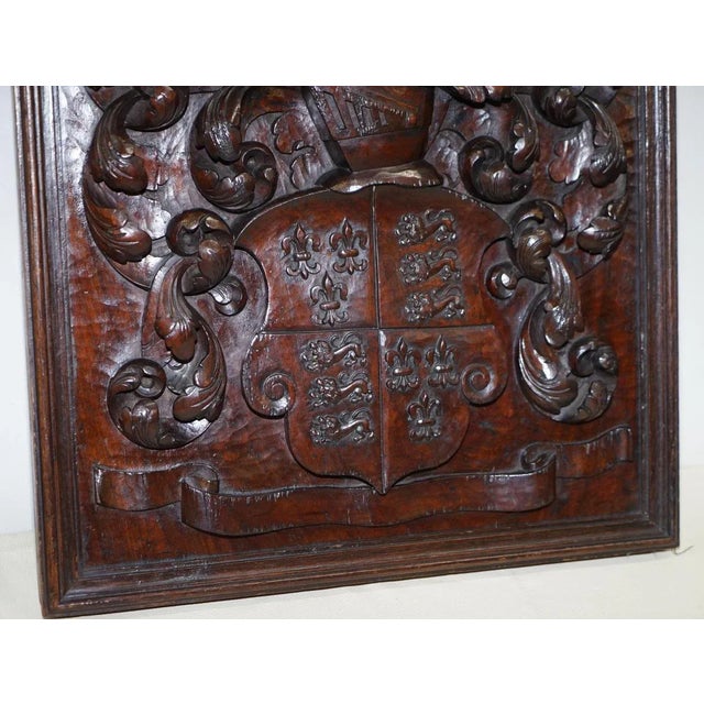 English Royal Coat of Arms Armorial Crest Walnut, 1738-1820 For Sale - Image 11 of 18
