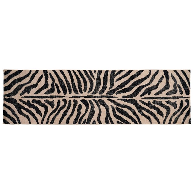Schumacher Schumacher Zebre 3' x 10' Hand-Knotted Rug in Ivory/ Black For Sale - Image 4 of 4