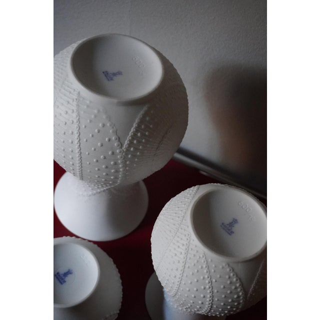 White Vintage German Vases in Biscuit Porcelain from AK Kaiser, 1960s, Set of 3 For Sale - Image 8 of 9