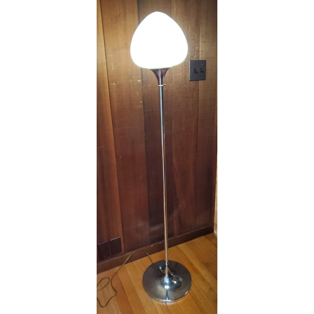 Mid-Century Modern Mid 20th Century Vintage Chrome Tulip Floor Lamp in the Style of Laurel For Sale - Image 3 of 12