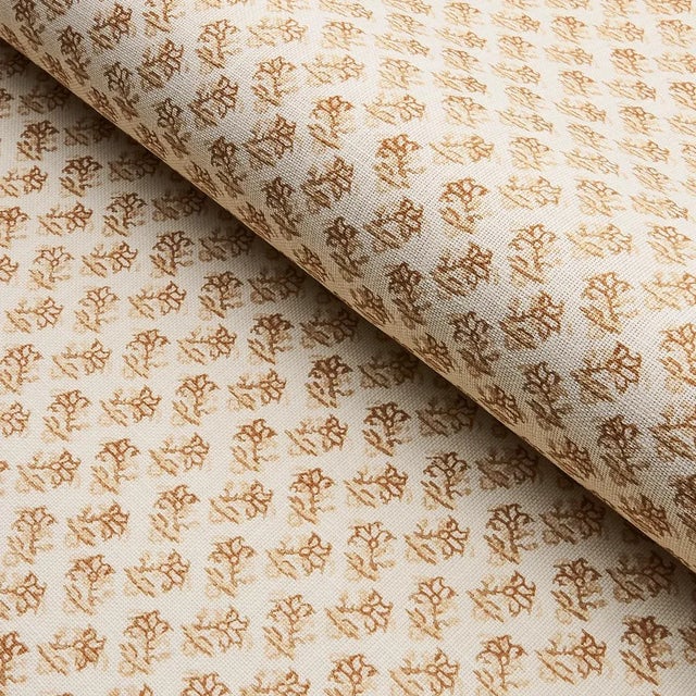 Contemporary Sample - Schumacher x Mark D. Sikes Oleander Indoor/Outdoor Fabric in Neutral For Sale - Image 3 of 4