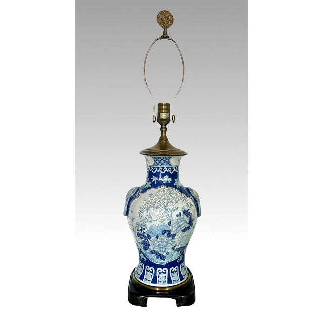 1950s Vintage Chinese Blue and White Floral Porcelain Table Lamp on Ming Style Wood Stand For Sale - Image 5 of 13