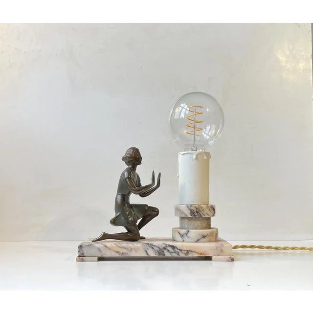 Art Deco Figural Table Lamp in Bronze and Marble, France, 1930s For Sale - Image 10 of 10