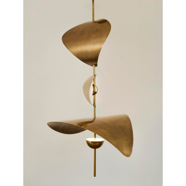 Large Bonnie Config 1 Led Linear Pendant by Ovature Studios, in New conditions. Designed from 2000 Labeled by...