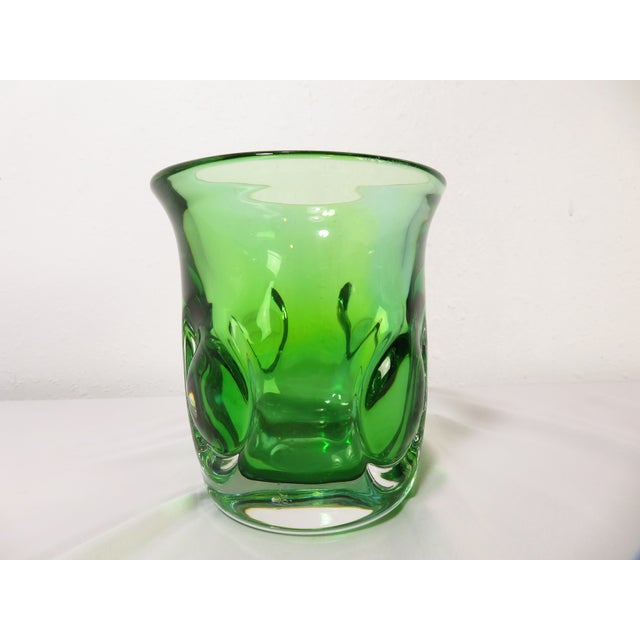 Goran and Ann Warff Mid Century Kosta Boda Signed Goran Warff Art Glass Green Pinched Bubble Vase For Sale - Image 4 of 18