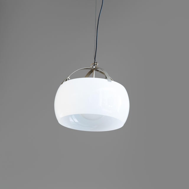 Artemide Model Omega Suspension Lamp by Vico Magistretti for Artemide For Sale - Image 4 of 14