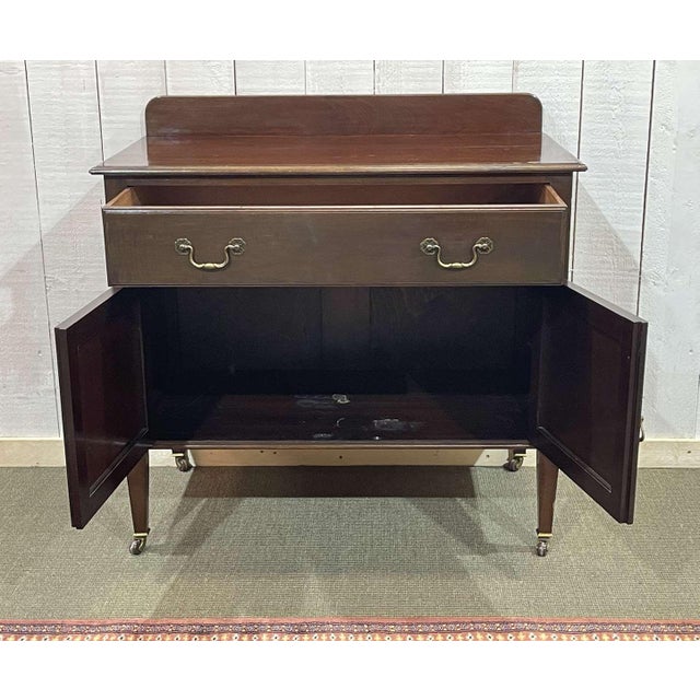 English Sideboard in Mahogany For Sale - Image 4 of 15