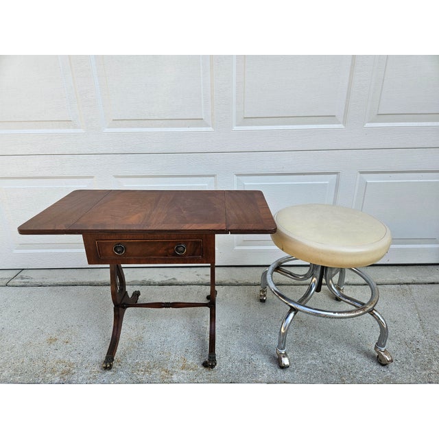 English Crotch Mahogany Dropleaf Side Table For Sale - Image 17 of 17