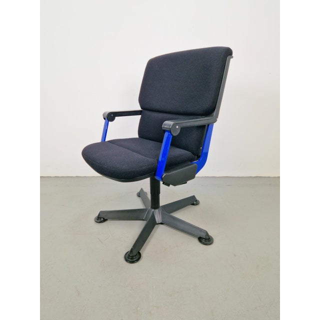 Postmodern Office Chair by Richard Sapper for Comforto, 1980s For Sale - Image 4 of 13