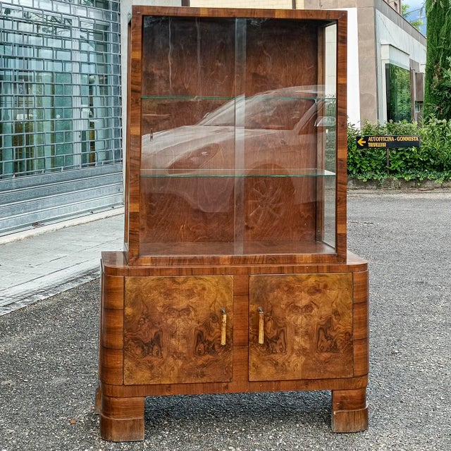 Italian Art Deco Display Cabinet For Sale - Image 14 of 18