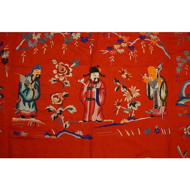 1900s Red Figural Antique Chinese Textile Rug 4' 3" X 7' 6" Flatweave Silk Carpet For Sale - Image 4 of 6