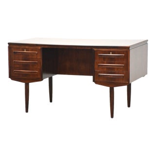 1960s Refinished Danish Modern Rosewood Desk For Sale