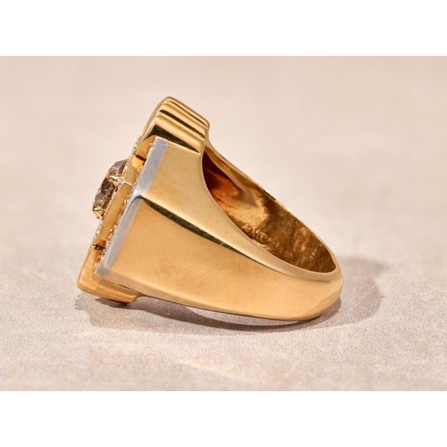 The David: Vintage David Webb Signed ring In Platinum and 18 Karat Yellow Gold For Sale - Image 4 of 13