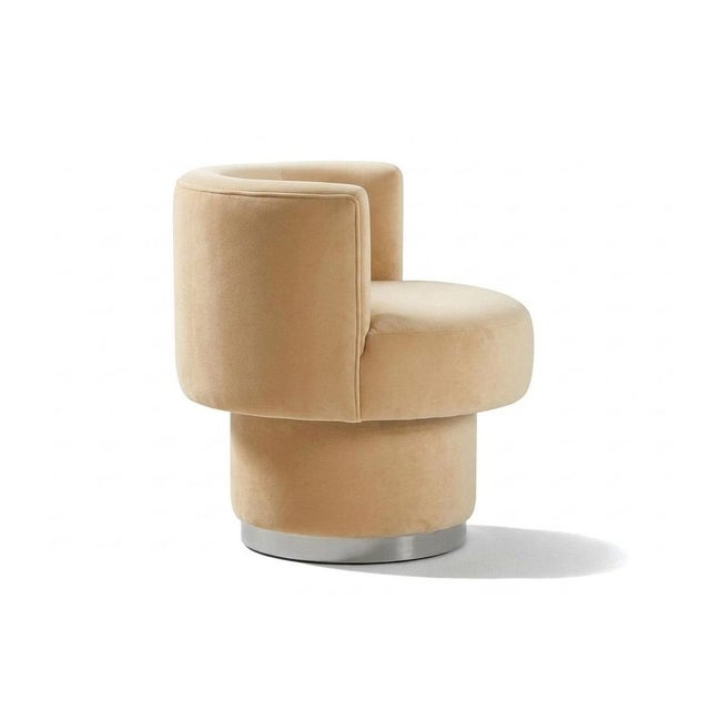 Contemporary Caos Accent Chair in Creme Velvet by Moanne For Sale - Image 3 of 6