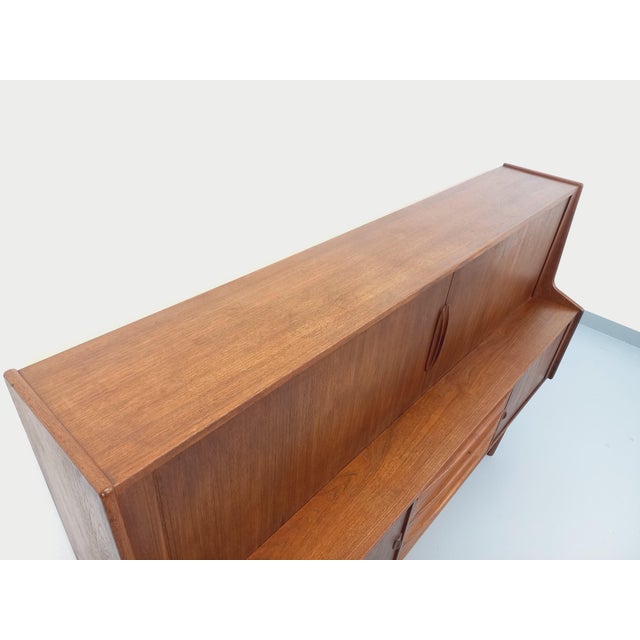 1960s Vintage Scandinavian Sideboard by Ib Kofod-Larsen for Faarup Møbelfabrik, 1960s For Sale - Image 5 of 18