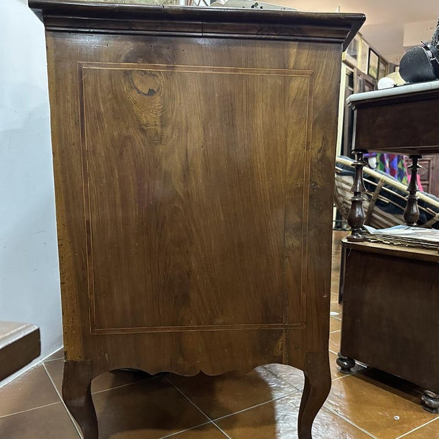 Antique Chest of 3 Drawers with Wavy Front, 1800 For Sale - Image 3 of 7