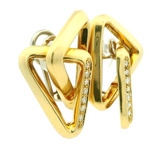 Italian 1980s Italian 18k Gold and Diamond Geometric Earrings, Pair For Sale - Image 3 of 10