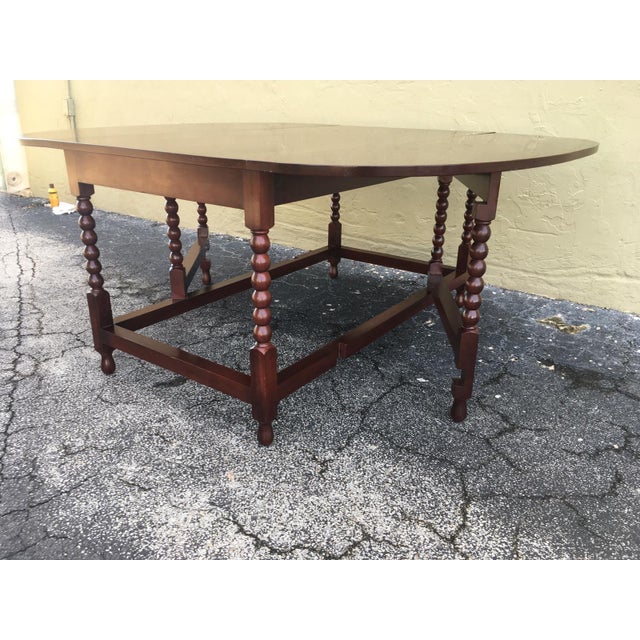 Early 19th Century American Sheraton Cherry Acanthus Carved Drop-Leaf Table, Circa 1820 For Sale - Image 5 of 12
