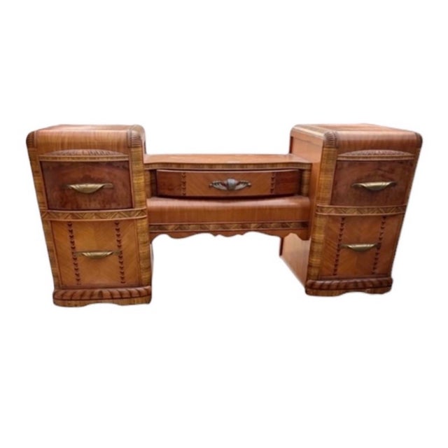 Art Deco Monumental American Art Deco Waterfall Vanity With Shield Mirror, C. 1935–1945 For Sale - Image 3 of 12
