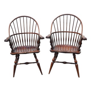 1920s Pair Wallace Nutting #420 Dark Wood Bow / High Back Windsor Arm Chairs For Sale