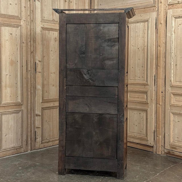 18th Century Country French Louis XIV Period Oak Bonnetiere For Sale - Image 18 of 18