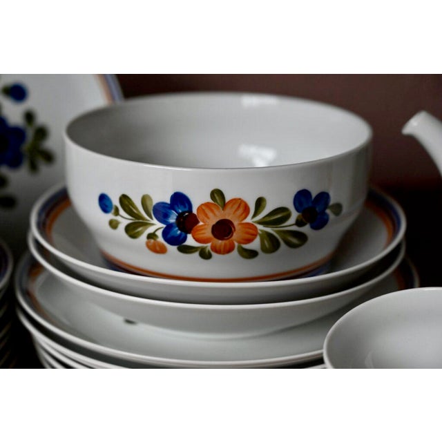 1970s Service of Colored Flower Vases from Arzberg, 1970s, Set of 33 For Sale - Image 5 of 10