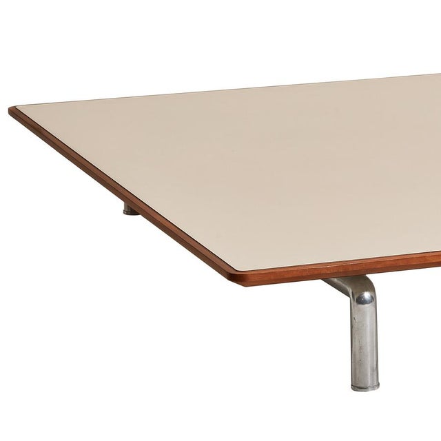 The Met coffee table, designed by Piero Lissoni and produced by Cassina, Italy, in the 1990s. Featuring a square laminate...