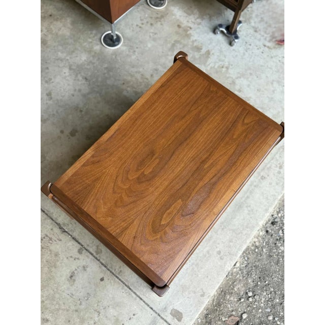 Bassett Mid Century Modern End Side Cocktail Table For Sale - Image 6 of 10