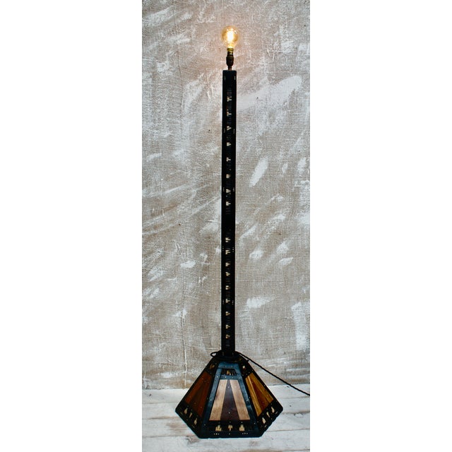 A superb art deco porcupine quill floor lamp. Made from ebonised wood, with beautiful quill workmanship & wood panelling....