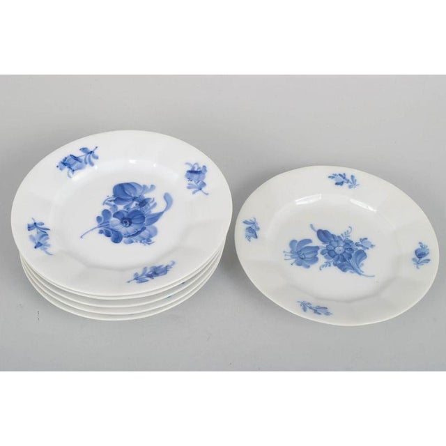 Royal Copenhagen Blue Flower Angular, set of six plates. Set of six plates in hand-painted porcelain from the Blue Flower...