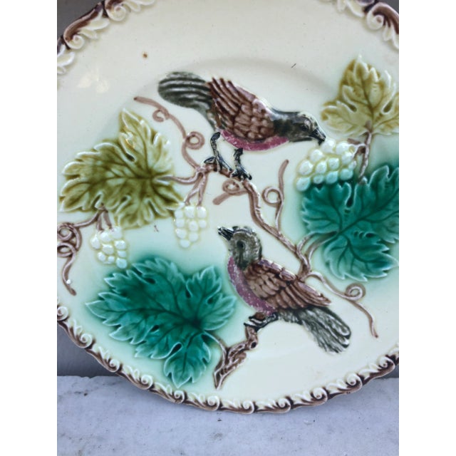 German Majolica Birds & Grapes Plate Circa 1900 For Sale - Image 4 of 6