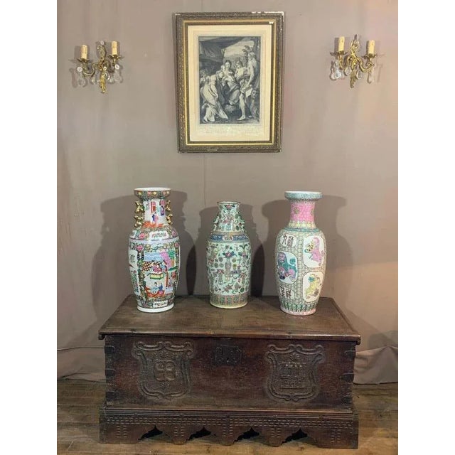 Vase in Canton Porcelain, Early 20th Century For Sale - Image 11 of 12