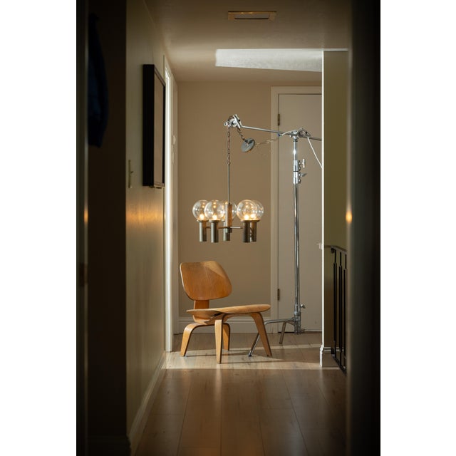Stuart Barnes 1960s Robert Long 5-Light Solid Brass & Hand-Blown Glass Chandelier, California Modern For Sale - Image 4 of 14