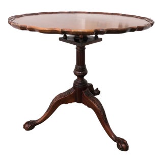 Chippendale Mahogany Tea Table With Scrolling Edge Tilting Over a Birdcage, Carved Stand Over Cabriole Legs Ending in Ball and Claw. Mid-20th Century For Sale