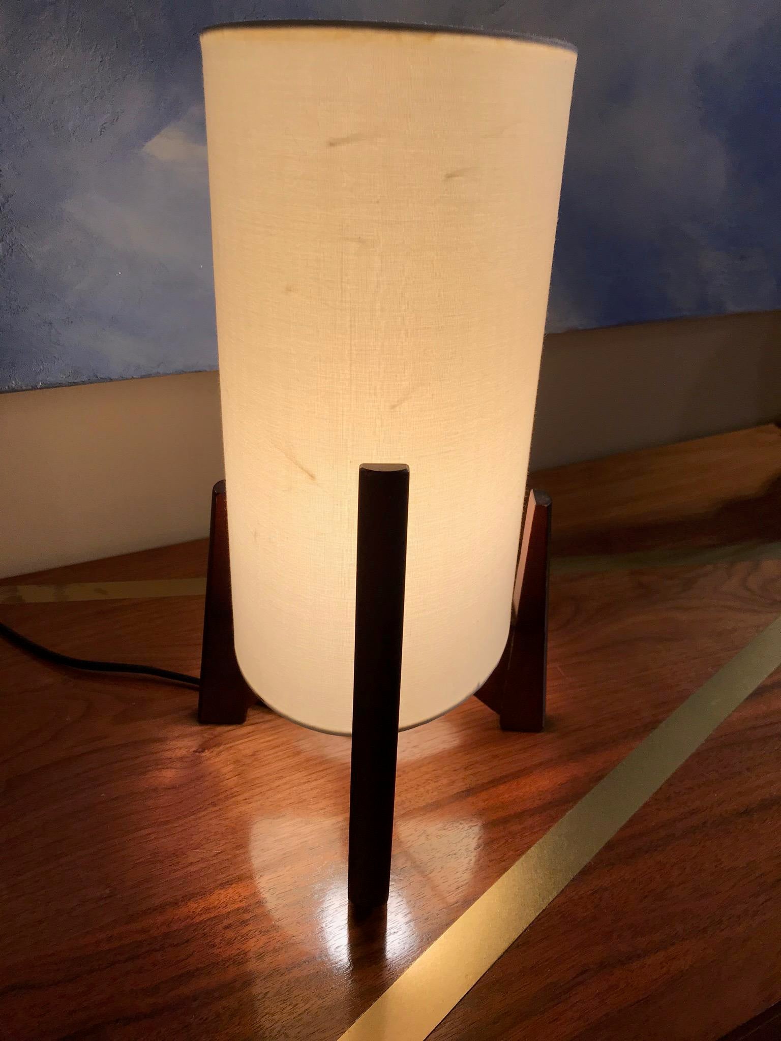 tarogo table lamp