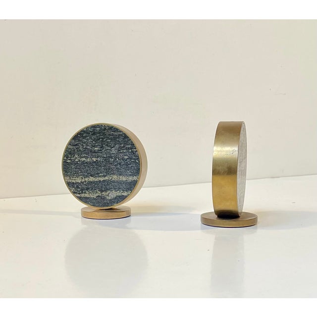 Mid-Century Modern Mid-Century Modern Salt & Pepper Shakers in Natural Stone and Brass from Saulo Norway, 1960s, Set of 2 For Sale - Image 3 of 10