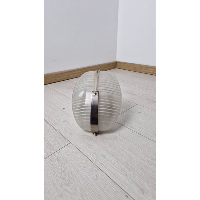 Lambda Wall Lamp in Nickel-Plated Brass with Pressed Glass Diffusers by Vico Magistretti for Artemide, 1960s For Sale - Image 9 of 17