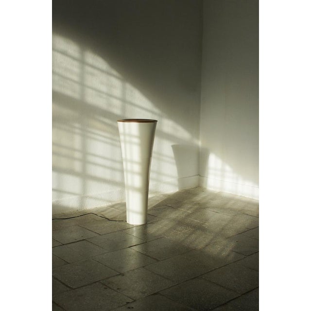 IKEA floor lamp from the 1980s called “FACKLA”. Great Swedish design in perfect condition. The creamy white lamp combined...