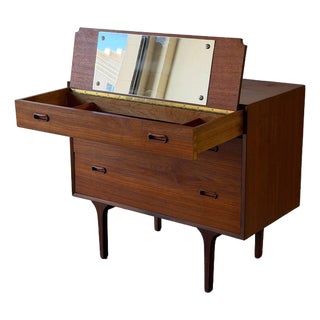 Vintage Danish Teak Dressing Table Dresser – Mid Century Modern Vanity 1960s For Sale