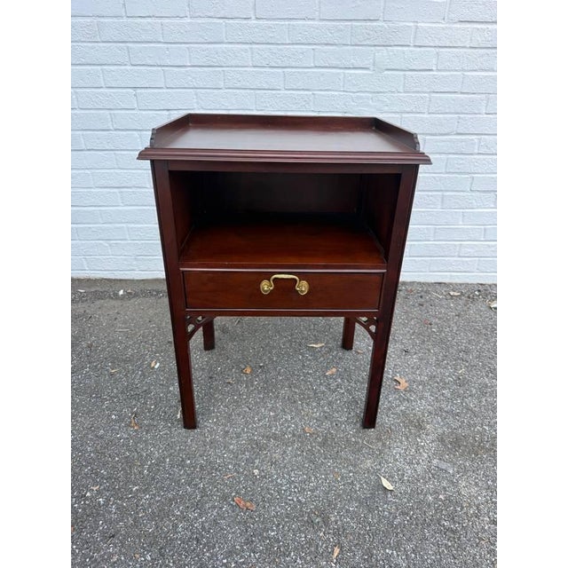 Late 20th Century Pair of Councill Craftsmen Mahogany Chippendale Style Fretwork Nightstands For Sale In Washington DC - Image 6 of 16