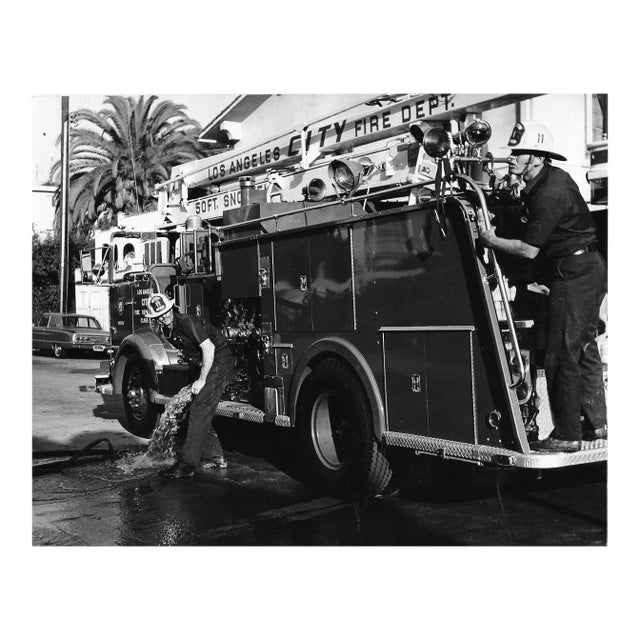 1973 Los ángeles Firemen Photograph by Don Ware For Sale