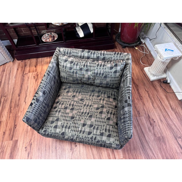 Vintage Mid-Century Modern T-back lounge chair attributed to Milo Baughman for Thayer Coggin, circa 1970s. The chair...