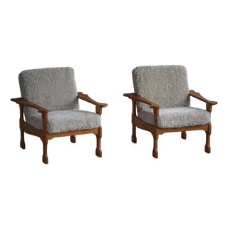 Danish Modern Lounge Chairs in Oak and Lambswool by Henning Kjærnulf, 1960s, Set of 2 For Sale
