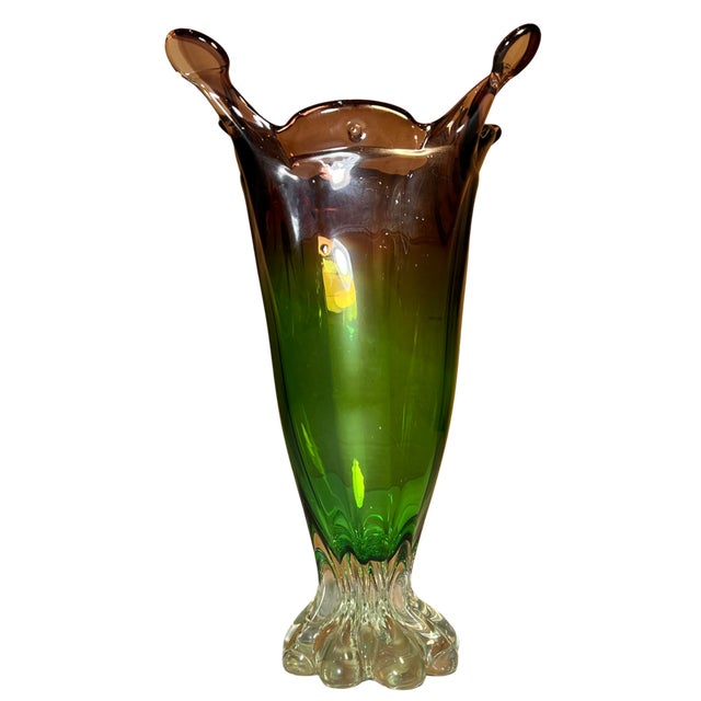 Murano Mid-Century Murano Art Glass Purple 4 Point and Green Vase For Sale - Image 4 of 18