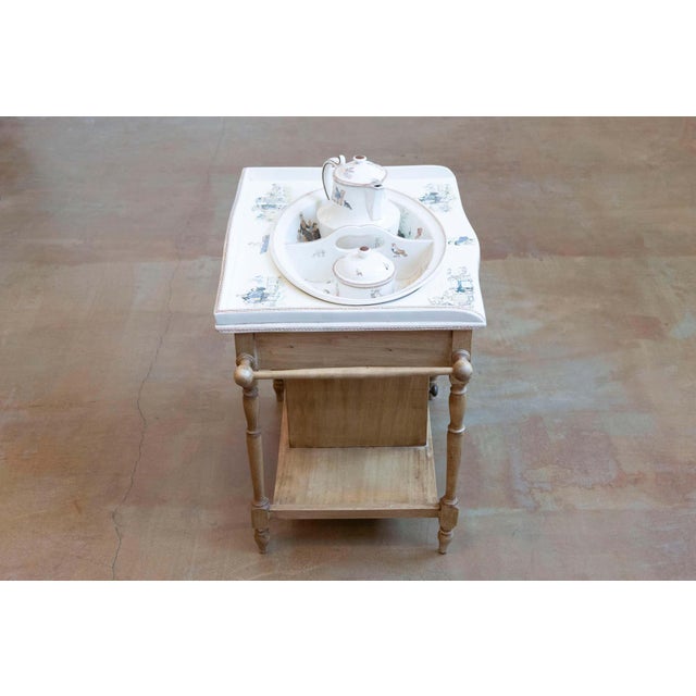French Sarreguemines Late 19th Century Miniature Sink with Pastoral Scenes For Sale In Atlanta - Image 6 of 11
