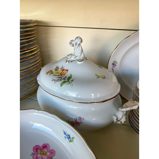 Porcelain Plate Set with Floral Decoration from Meissen Porcelain, 1990s For Sale - Image 9 of 15