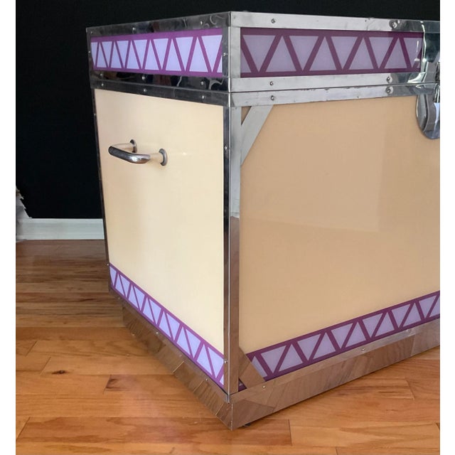 1970s Vintage Ltd Reverse Painted Lucite Designer Accent Storage Chest For Sale - Image 10 of 13