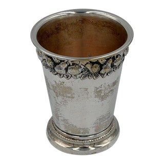 Early 20th Century Neoclassical Revival Silver Plate Cup With Repoussé Fruit Garland For Sale