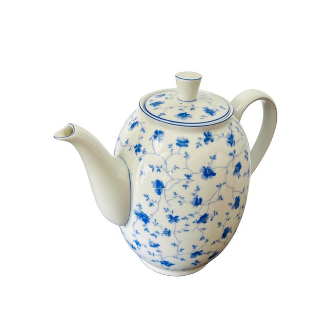 Vintage Arzberg Porcelain Teapot – Form 1382 Blaublüten (Blue Blossom) – Designed by Dr. Hermann Gretsch – German Mid-...